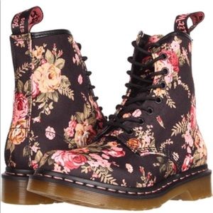 Dr. Martens 1460 8-Eye Victorian (Floral) Boot